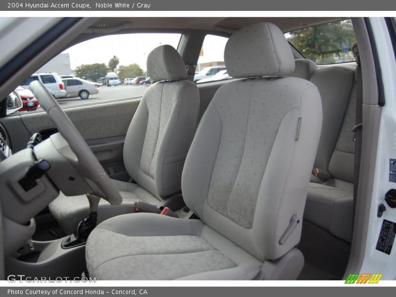 Noble White / Gray 2004 Hyundai Accent Coupe