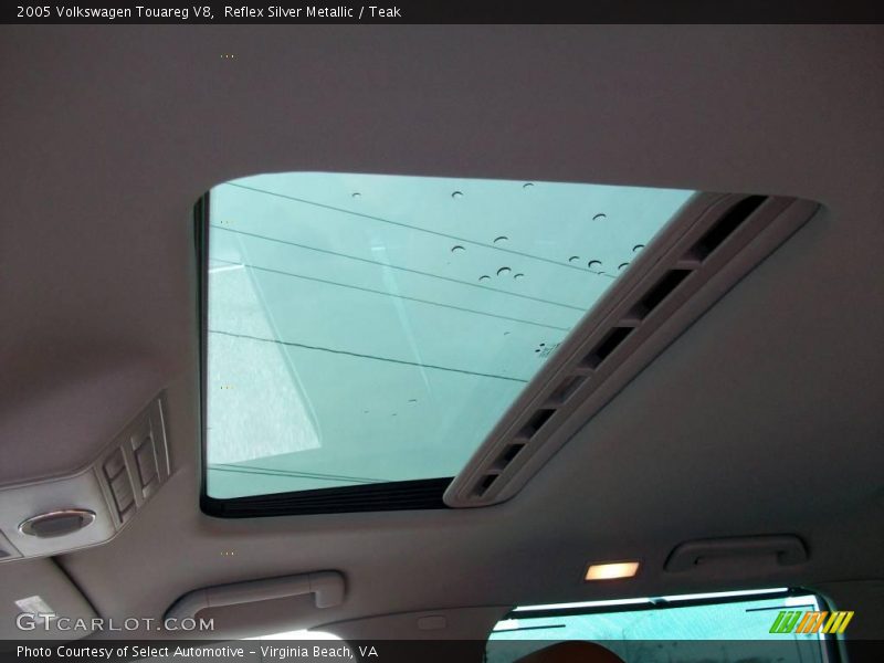 Reflex Silver Metallic / Teak 2005 Volkswagen Touareg V8