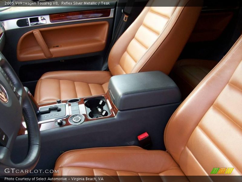 Reflex Silver Metallic / Teak 2005 Volkswagen Touareg V8