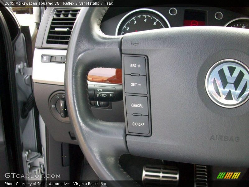 Reflex Silver Metallic / Teak 2005 Volkswagen Touareg V8