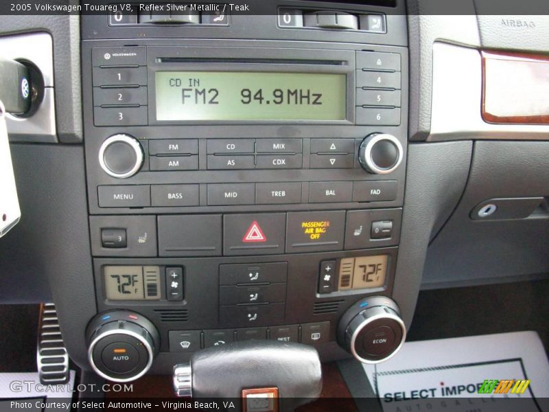 Reflex Silver Metallic / Teak 2005 Volkswagen Touareg V8