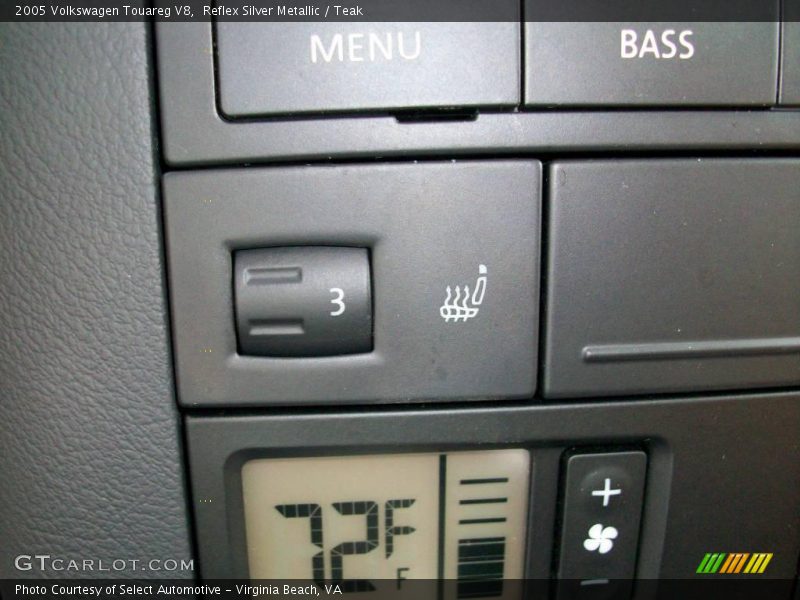 Reflex Silver Metallic / Teak 2005 Volkswagen Touareg V8