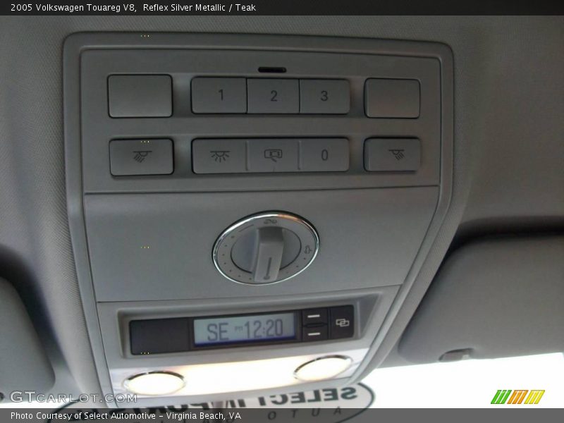 Reflex Silver Metallic / Teak 2005 Volkswagen Touareg V8