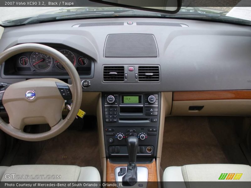 Black / Taupe 2007 Volvo XC90 3.2