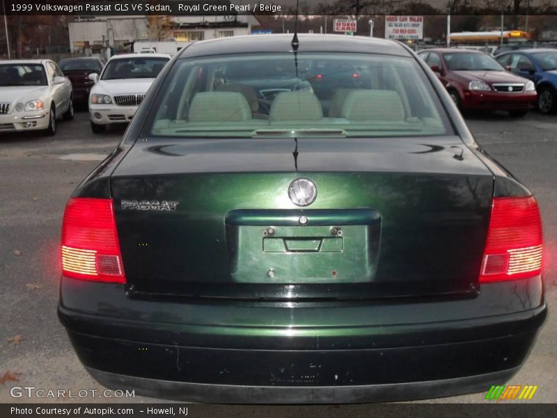 Royal Green Pearl / Beige 1999 Volkswagen Passat GLS V6 Sedan