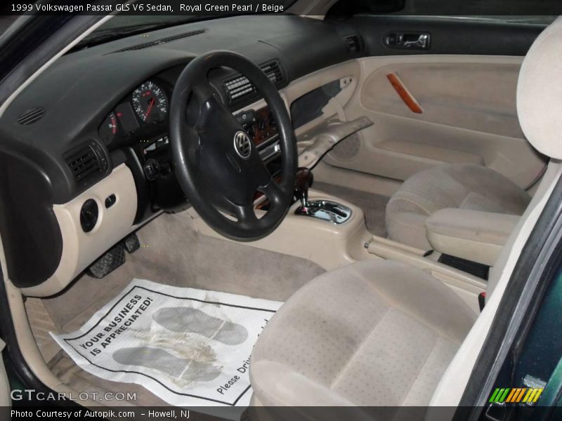 Royal Green Pearl / Beige 1999 Volkswagen Passat GLS V6 Sedan