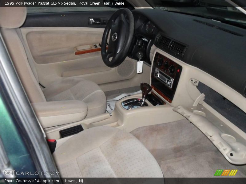 Royal Green Pearl / Beige 1999 Volkswagen Passat GLS V6 Sedan