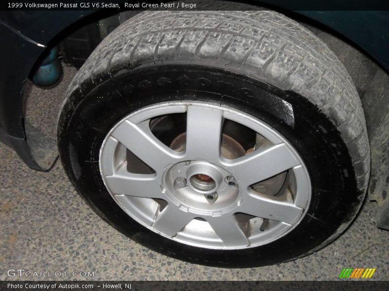 Royal Green Pearl / Beige 1999 Volkswagen Passat GLS V6 Sedan