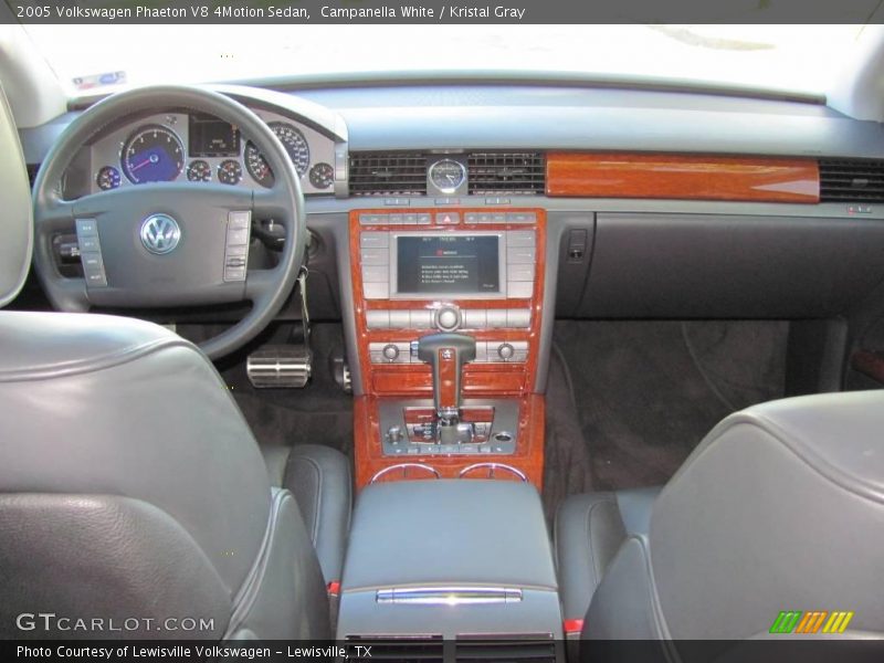 Campanella White / Kristal Gray 2005 Volkswagen Phaeton V8 4Motion Sedan