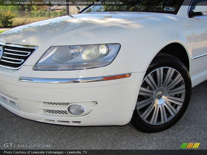 Campanella White / Kristal Gray 2005 Volkswagen Phaeton V8 4Motion Sedan