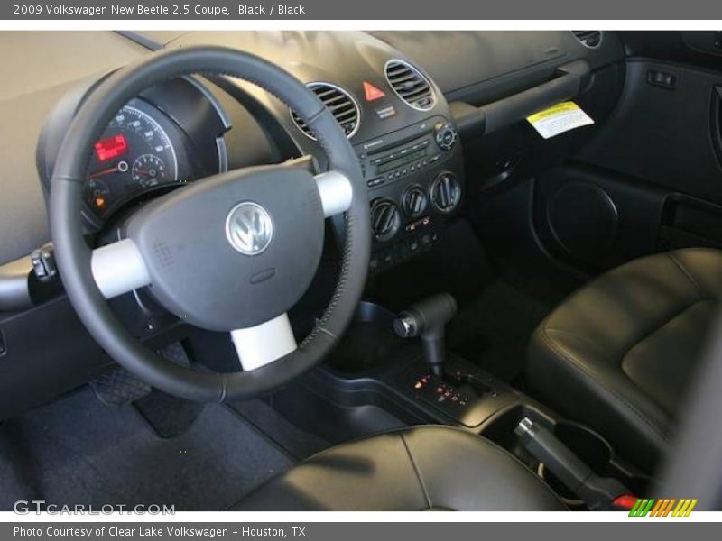Black / Black 2009 Volkswagen New Beetle 2.5 Coupe