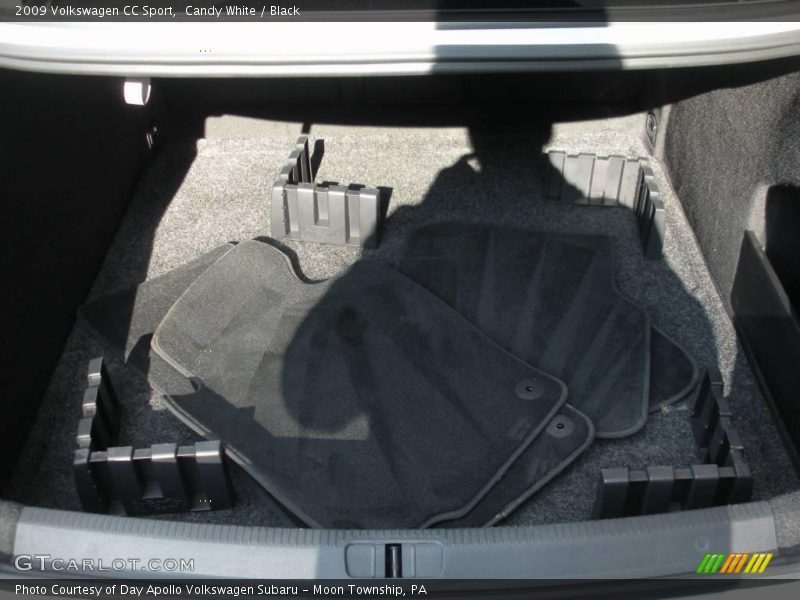 Candy White / Black 2009 Volkswagen CC Sport
