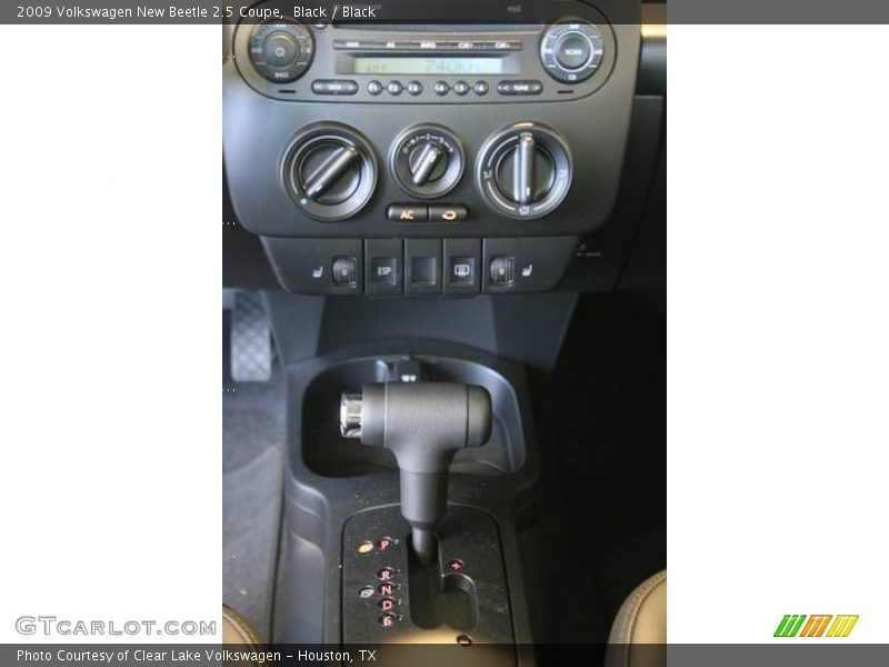 Black / Black 2009 Volkswagen New Beetle 2.5 Coupe
