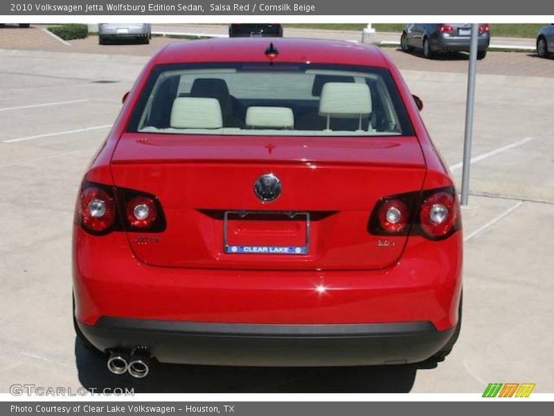 Salsa Red / Cornsilk Beige 2010 Volkswagen Jetta Wolfsburg Edition Sedan