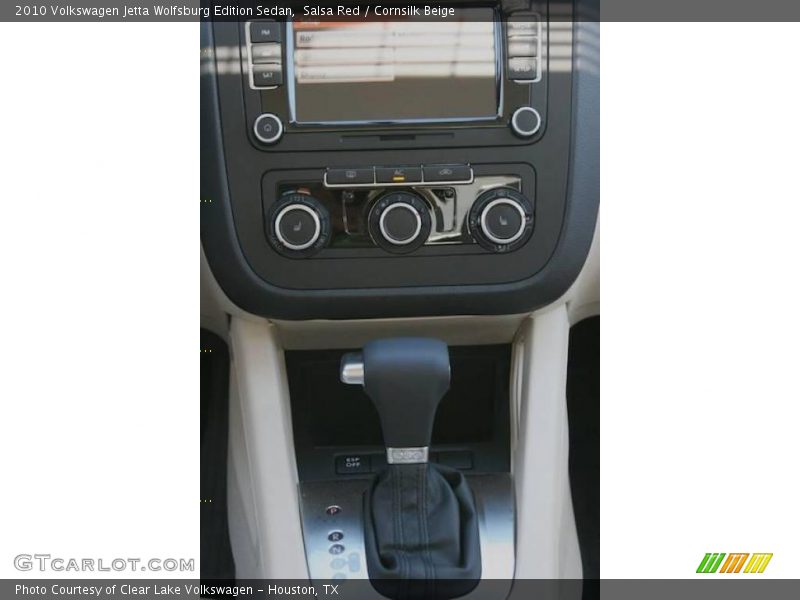 Salsa Red / Cornsilk Beige 2010 Volkswagen Jetta Wolfsburg Edition Sedan
