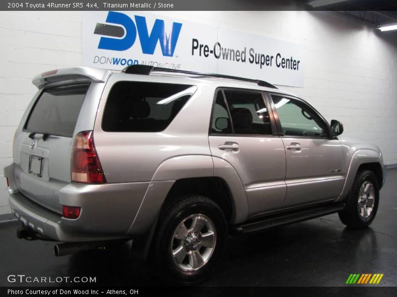 Titanium Metallic / Stone 2004 Toyota 4Runner SR5 4x4