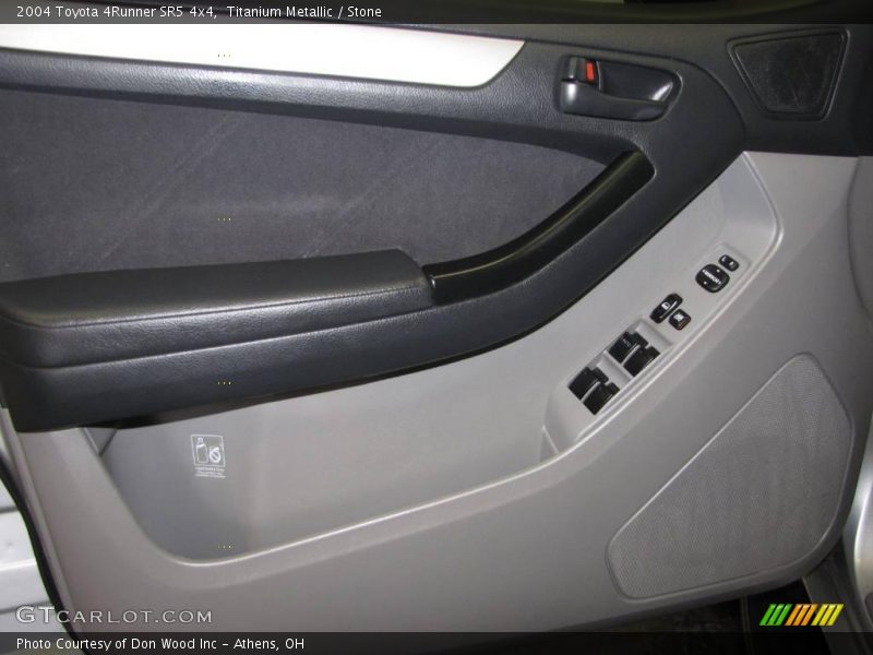 Titanium Metallic / Stone 2004 Toyota 4Runner SR5 4x4