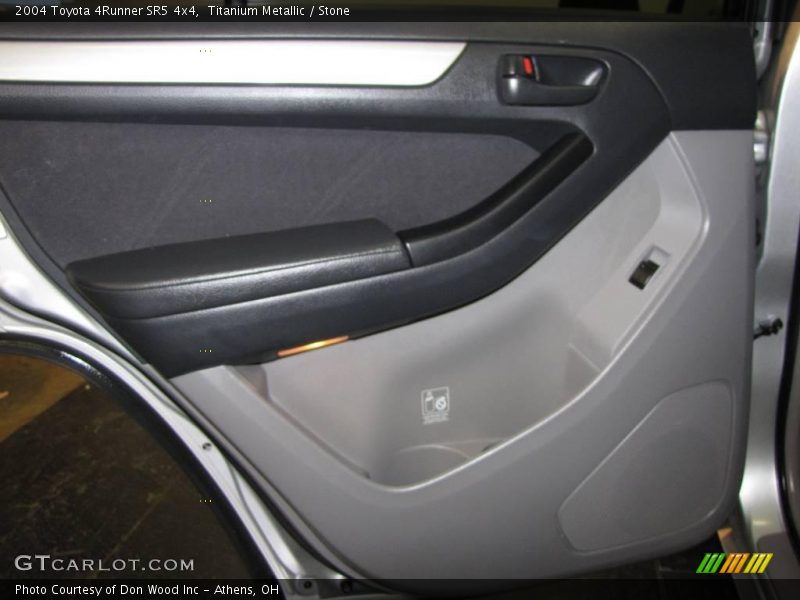Titanium Metallic / Stone 2004 Toyota 4Runner SR5 4x4