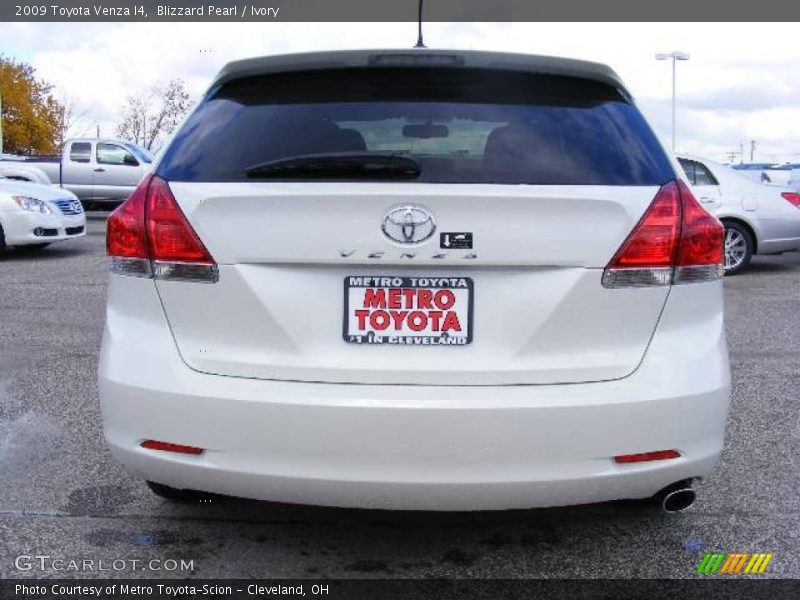 Blizzard Pearl / Ivory 2009 Toyota Venza I4