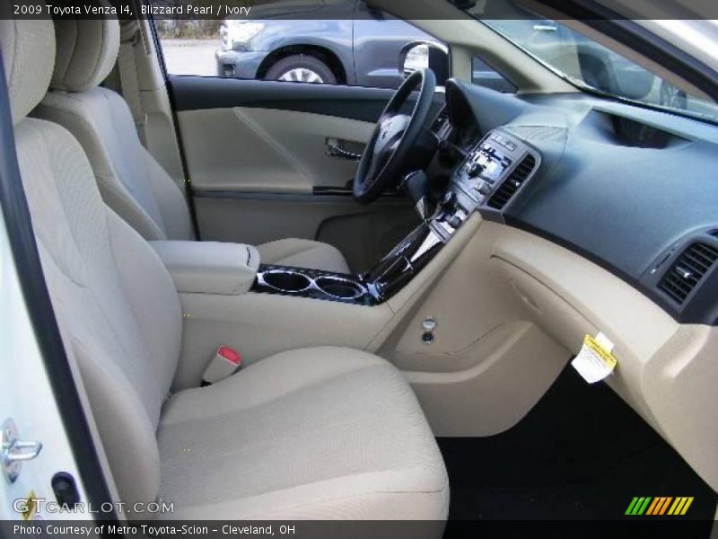 Blizzard Pearl / Ivory 2009 Toyota Venza I4