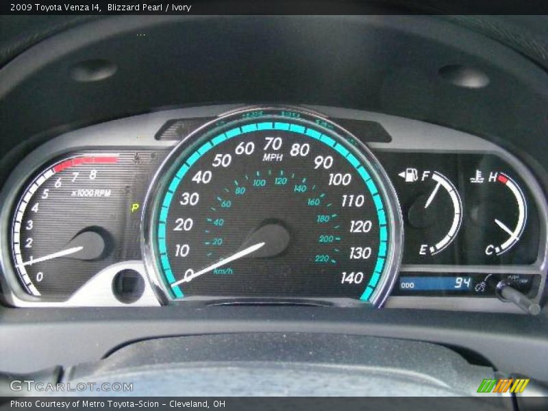 Blizzard Pearl / Ivory 2009 Toyota Venza I4
