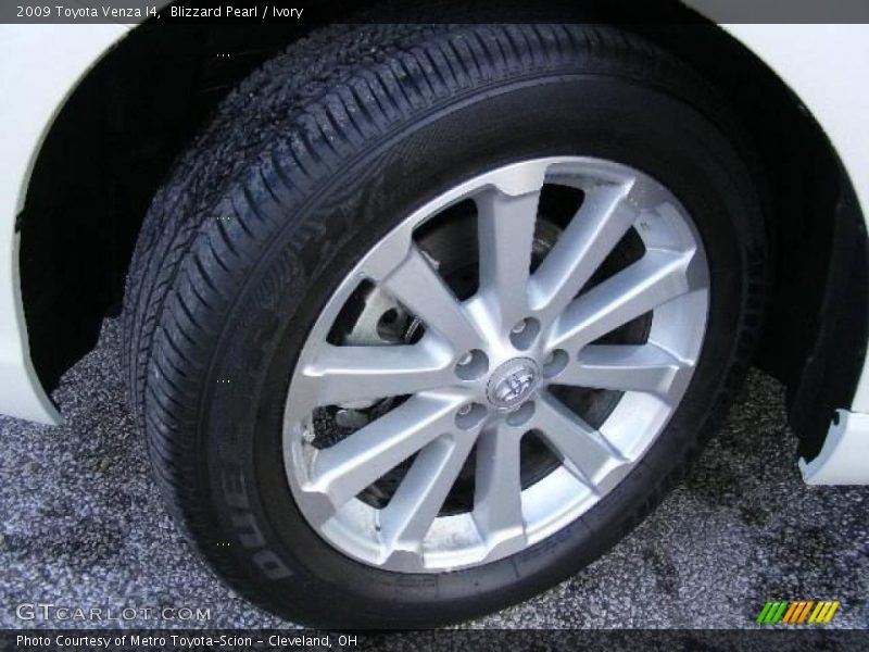 Blizzard Pearl / Ivory 2009 Toyota Venza I4
