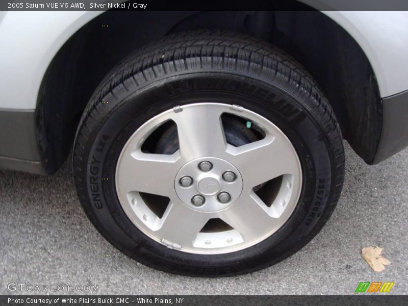 Silver Nickel / Gray 2005 Saturn VUE V6 AWD