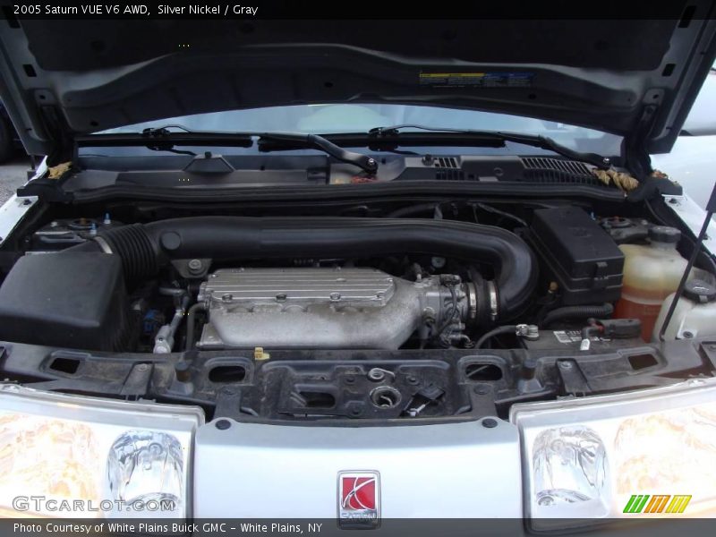 Silver Nickel / Gray 2005 Saturn VUE V6 AWD
