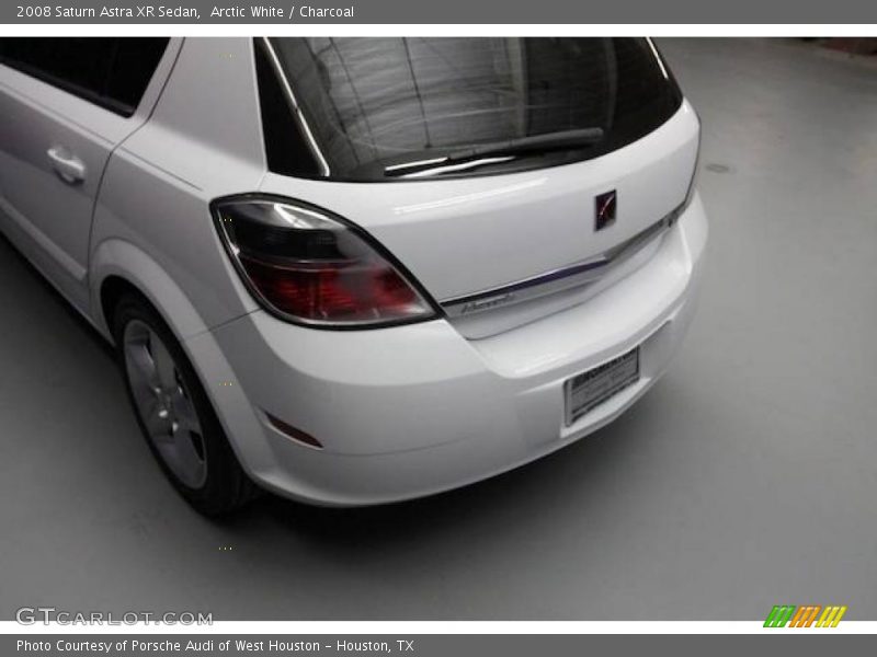 Arctic White / Charcoal 2008 Saturn Astra XR Sedan