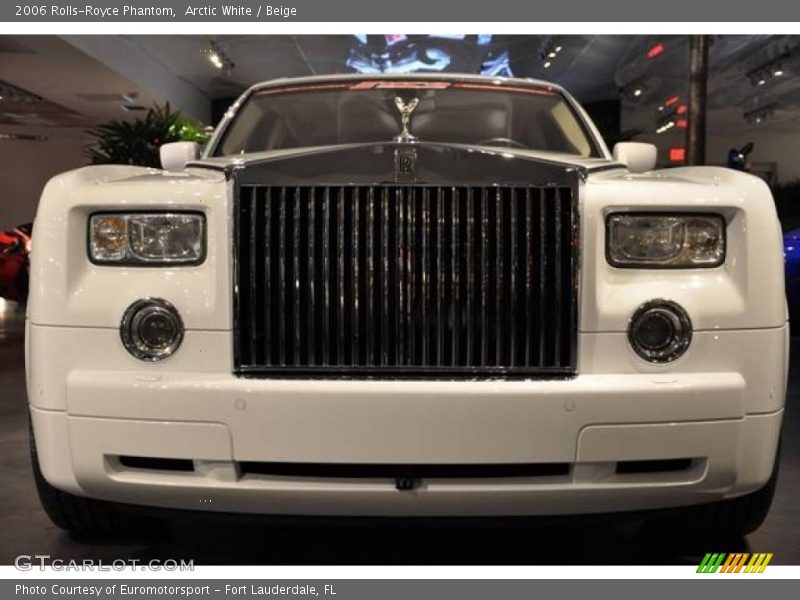 Arctic White / Beige 2006 Rolls-Royce Phantom