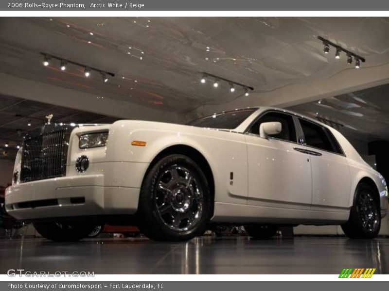Arctic White / Beige 2006 Rolls-Royce Phantom