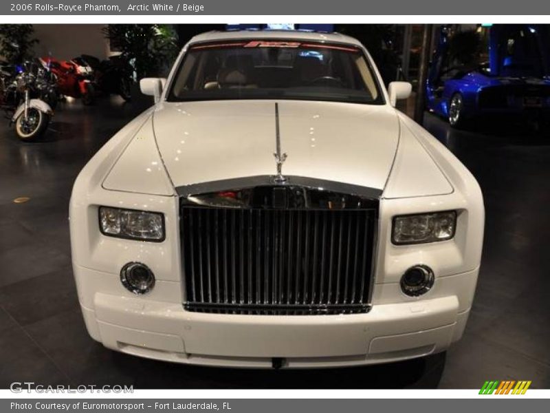 Arctic White / Beige 2006 Rolls-Royce Phantom