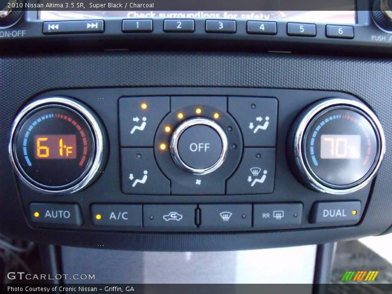 Super Black / Charcoal 2010 Nissan Altima 3.5 SR