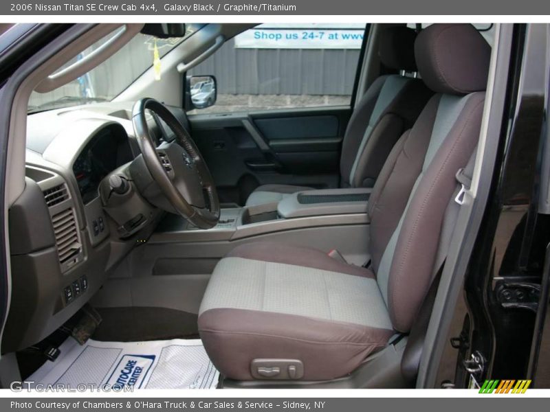 Galaxy Black / Graphite/Titanium 2006 Nissan Titan SE Crew Cab 4x4