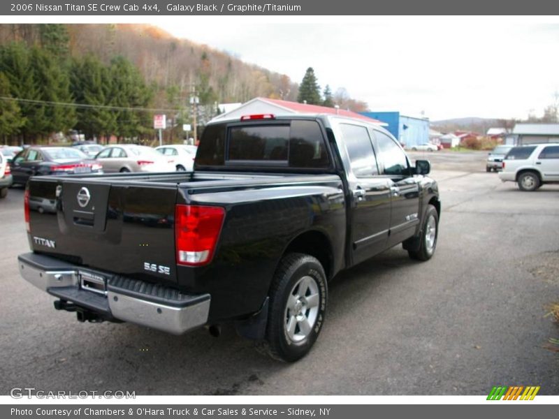 Galaxy Black / Graphite/Titanium 2006 Nissan Titan SE Crew Cab 4x4