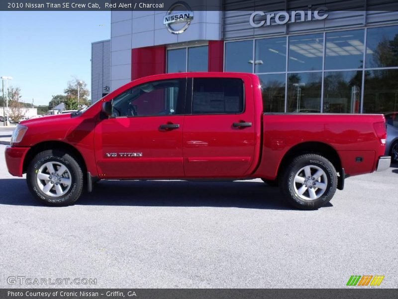 Red Alert / Charcoal 2010 Nissan Titan SE Crew Cab