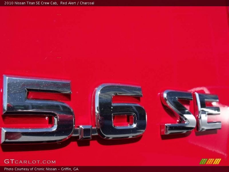 Red Alert / Charcoal 2010 Nissan Titan SE Crew Cab