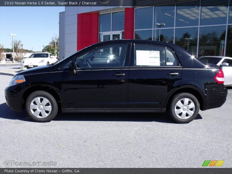 Super Black / Charcoal 2010 Nissan Versa 1.6 Sedan