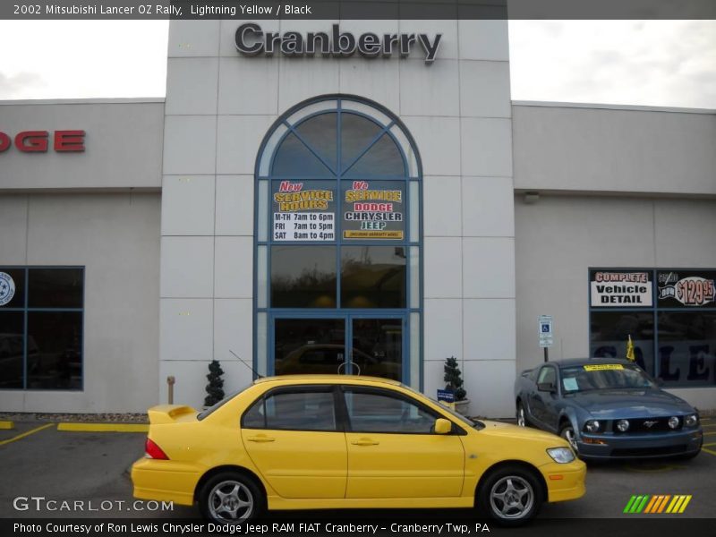 Lightning Yellow / Black 2002 Mitsubishi Lancer OZ Rally