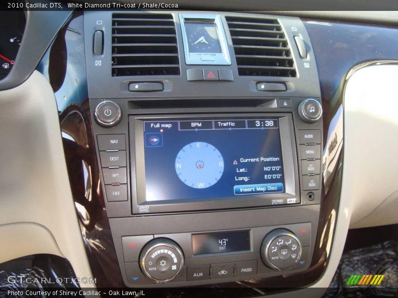 White Diamond Tri-coat / Shale/Cocoa 2010 Cadillac DTS