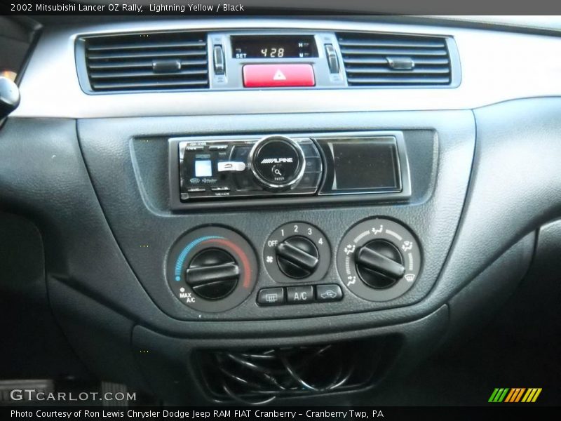 Lightning Yellow / Black 2002 Mitsubishi Lancer OZ Rally