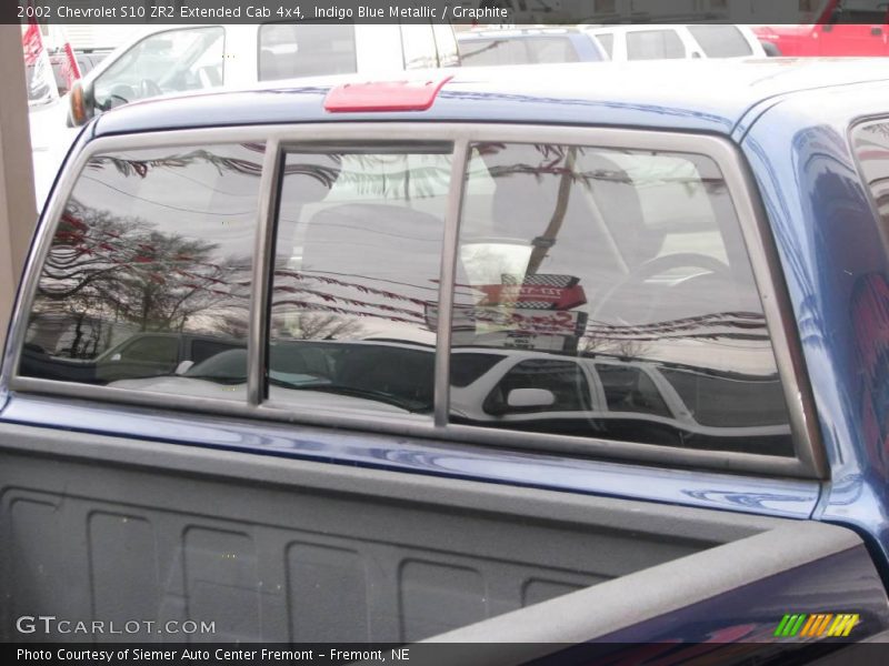 Indigo Blue Metallic / Graphite 2002 Chevrolet S10 ZR2 Extended Cab 4x4