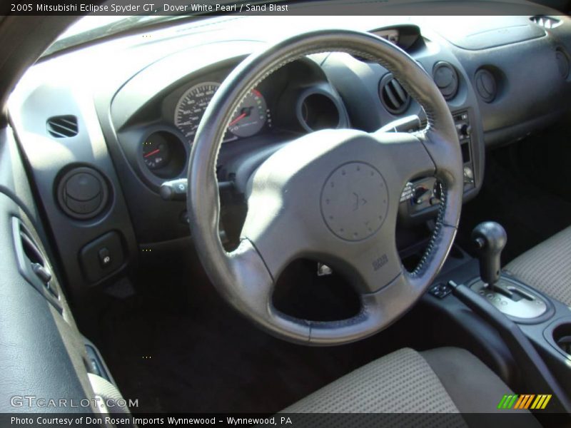Dover White Pearl / Sand Blast 2005 Mitsubishi Eclipse Spyder GT