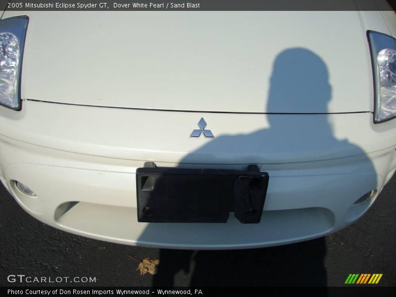 Dover White Pearl / Sand Blast 2005 Mitsubishi Eclipse Spyder GT