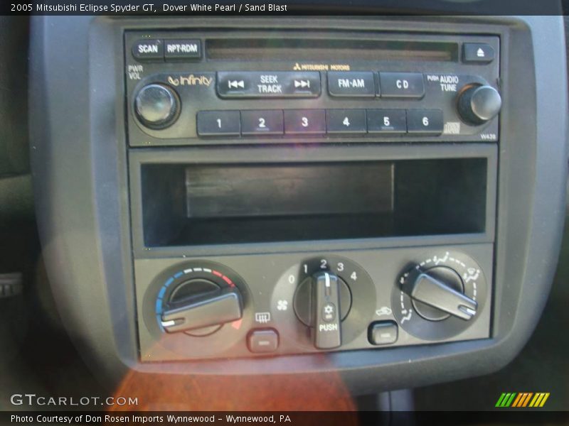 Dover White Pearl / Sand Blast 2005 Mitsubishi Eclipse Spyder GT
