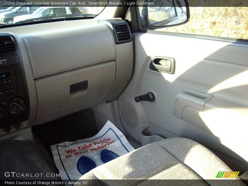 Silver Birch Metallic / Light Cashmere 2006 Chevrolet Colorado Extended Cab 4x4