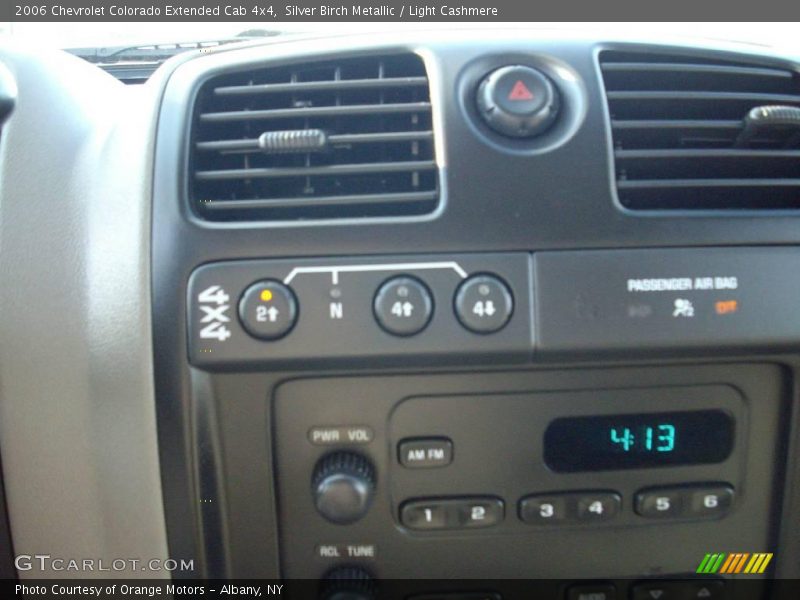 Silver Birch Metallic / Light Cashmere 2006 Chevrolet Colorado Extended Cab 4x4