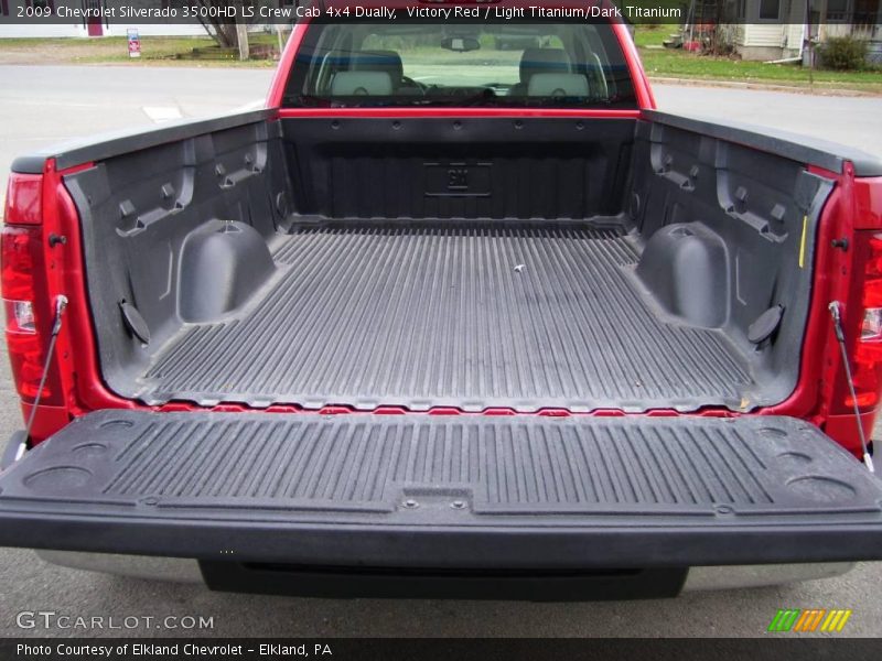 Victory Red / Light Titanium/Dark Titanium 2009 Chevrolet Silverado 3500HD LS Crew Cab 4x4 Dually