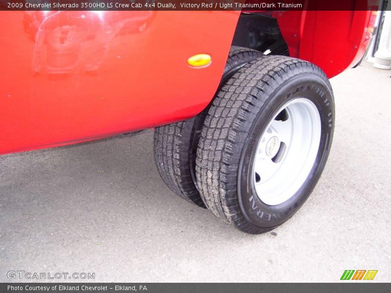 Victory Red / Light Titanium/Dark Titanium 2009 Chevrolet Silverado 3500HD LS Crew Cab 4x4 Dually