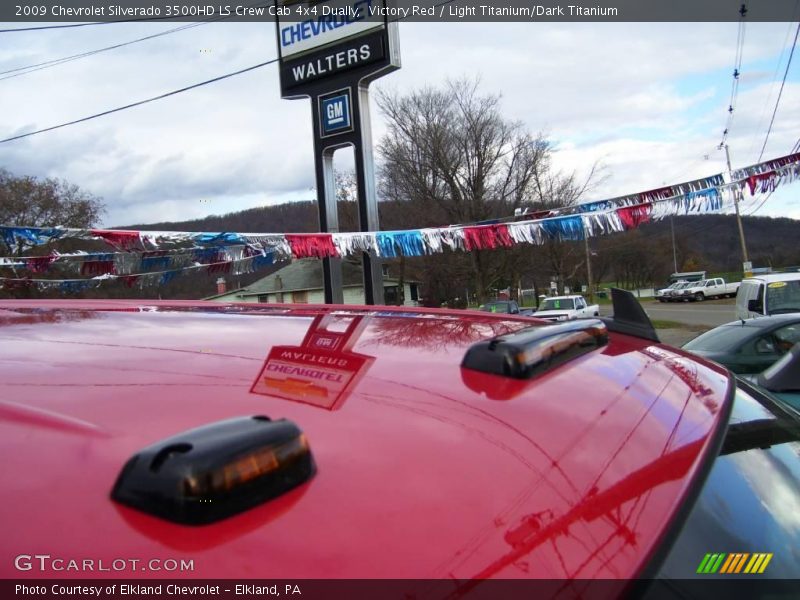 Victory Red / Light Titanium/Dark Titanium 2009 Chevrolet Silverado 3500HD LS Crew Cab 4x4 Dually